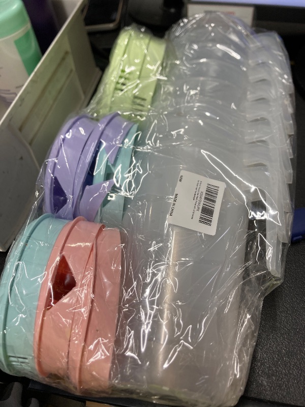 Photo 1 of *Lid broken* 8 Pcs Plastic Pitcher with Lid & Handle, 2Qt Clear Water Pitcher Set, Round Beverage Pitchers with Easy Pour Spout for Water, Iced Tea, Party, Picnic, Camping and Home (4 Colors)
