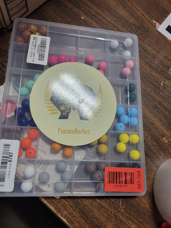Photo 1 of 192pcs Silicone Beads 15mm for Keychain Making Kit, 24 Colors Focal Rubber Beads Neatly Organized, Round Colorful Bead, Bulk for Pens, DIY, Necklace, Bracelet Making Kit, Jewelry, Art Crafts