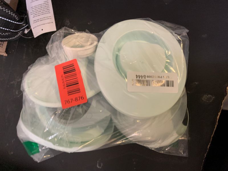 View 2 of Paruu P20 Hands-Free Wearable Electric Breast Pump - Green
