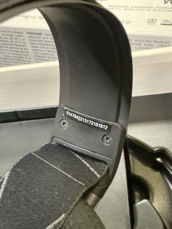 Photo 1 of SteelSeries Arctis Nova Elite Wireless Gaming Headset