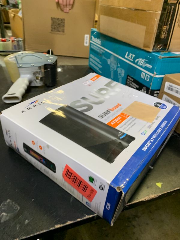 Photo 1 of ARRIS SURFboard G36 DOCSIS 3.1 Modem & Wi-Fi 6 Router