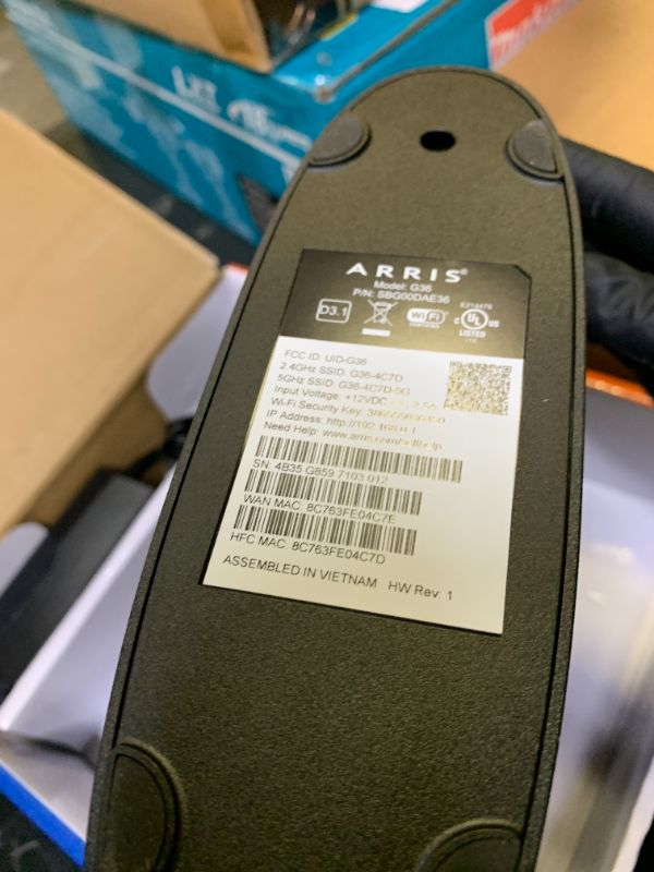 Photo 1 of ARRIS SURFboard G36 DOCSIS 3.1 Modem & Wi-Fi 6 Router