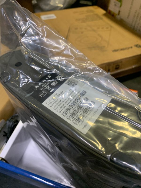 Photo 1 of ARRIS SURFboard G36 DOCSIS 3.1 Modem & Wi-Fi 6 Router