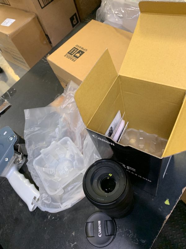 Photo 1 of Canon RF 100-400mm F5.6-8 IS USM Lens