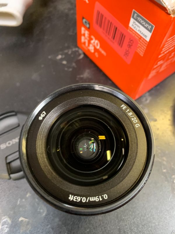 Photo 1 of Sony SEL20F18G FE 20mm F1.8 G Wide-Angle Prime Lens
