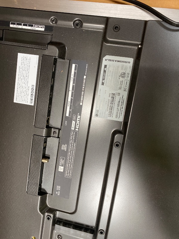 Photo 1 of ******No returns, no refunds****** BROKEN****.LG 55-Inch Class QNED AI 4K QNED82A Series Smart TV w/AI Sound, HDR10, 4K Super Upscaling, Filmmaker Mode, Wow Orchestra, Alexa Built-in (55QNED82AUA, 2025)