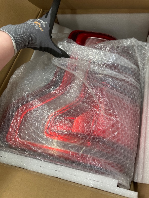 View 4 of **ONE LIGHT IS CRACKED ON CORNER**** LED Tail Lights W/Blind Spot Assembly Compatible with 2015 2016 2017 Ford F150 King Ranch Lariat Platinum XL XLT 2016 2017 Limited SSV, Rear Light Taillights Replacement # HL3Z13405D HL3Z13404D