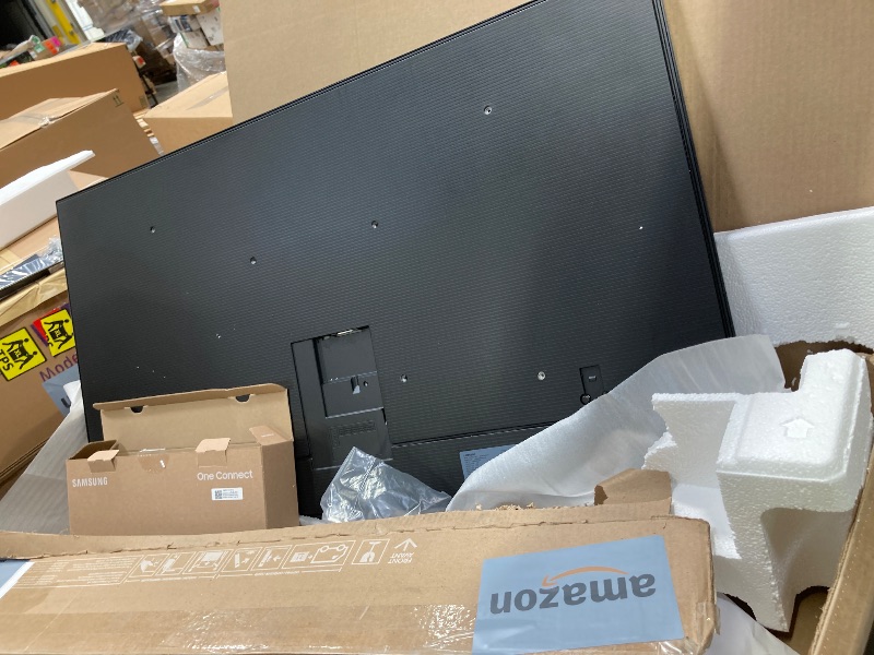 Photo 1 of *********Plug for power missing - unable to test.*********Samsung 43-Inch Class The Frame LS03F 4K QLED Smart TV (2025 Model) Slim Fit Wall Mount, Modern Frame Design, NQ4 AI Gen2 Processor, Art Mode, Artful Picture Quality, Samsung Vision AI, Alexa Built