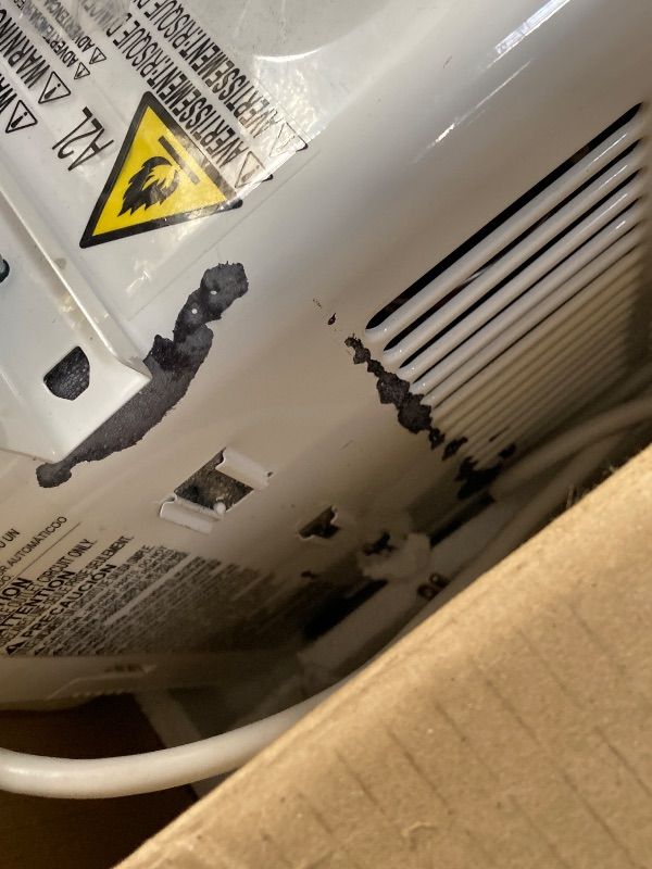 Photo 1 of ***DAMAGED -SELLING AS PARTS ONLY*** 

LG 6000 BTU Window Air Conditioner[2024 New] Remote Control, WiFi Enabled works with LG ThinQ, Alexa, Hey Google, Washable Filer Ultra-Quiet Cools Small Room up to 250 Sq.Ft AC Unit White LW6024RSMX