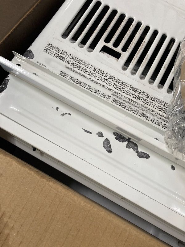 Photo 1 of ***DAMAGED -SELLING AS PARTS ONLY*** 

LG 6000 BTU Window Air Conditioner[2024 New] Remote Control, WiFi Enabled works with LG ThinQ, Alexa, Hey Google, Washable Filer Ultra-Quiet Cools Small Room up to 250 Sq.Ft AC Unit White LW6024RSMX