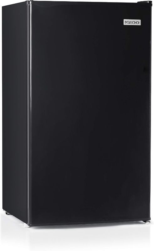 Photo 1 of **** PARTS ONLY ****
Igloo 3.2 Cu.Ft. Mini Fridge with Freezer - Single Door Compact Refrigerator with Glass Shelves for Homes, Dorms & Offices- Keep Snacks, Drinks & Frozen Foods Cool with Temperature Control Mini Fridge