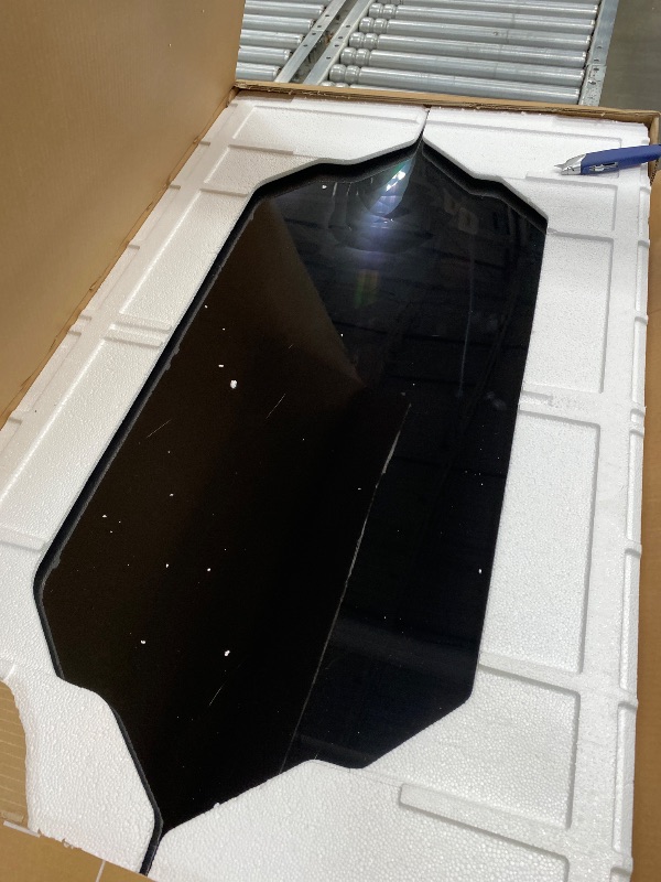 Photo 1 of **** THE SCREEN IS DAMAGE****Samsung 50-Inch Class Crystal UHD U8000H Series Samsung Vision AI Smart TV (2026 Model, 50U8000H) Crystal Processor 4K, Endless Free Content, Motion Xcelerator, Color Booster, Alexa Built-in