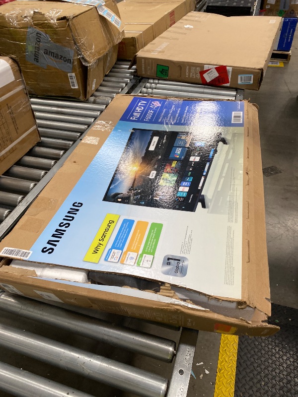 Photo 1 of **** NO RETUN- NO REFOUN**** - **** THE SCREEN IS B ROKEN***SAMSUNG 40-Inch Class Full HD F6000 Smart TV (2025 Model) HDR, Object Tracking Sound Lite, Knox Security, One UI Tizen, Smart TV
