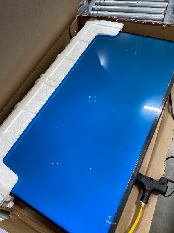 Photo 1 of **** IT DOES NOT HAVE REMOTE **** **** NO RETUN- NO REFOUN**** Samsung 43-Inch Class Crystal UHD U8000F 4K Smart TV (2025 Model) Endless Free Content, Processor, MetalStream Design, Knox Security, Alexa Built-in