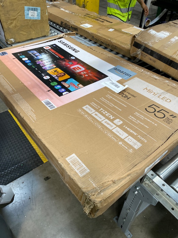 Photo 1 of **** NO RETUN- NO REFOUN**** - *** THE SCREEN IS BROKEN***Samsung 55-Inch Class Mini LED M70H Series Samsung Vision AI Companion Smart TV (2026 Model, 55M70H) Processor 4K, Pure Spectrum Color, Motion Xcelerator + DLG 120Hz