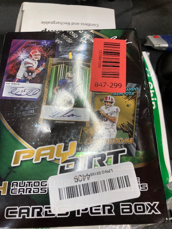 Photo 1 of ***MISSING PIECES -SELLING AS IS *** 2026 Leaf Paydirt Football Hobby Trading Card Box (Four 4 Autographs Per Box)