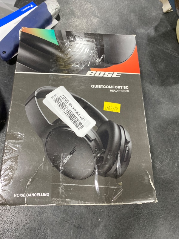 View 4 of Bose QuietComfort SC Wireless Noise Cancelling Headphones, Bluetooth Over Ear Headphones with Up to 24 Hours of Battery Life, with Soft Case, Black