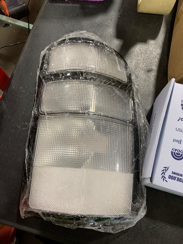 Photo 1 of PIT66 Tail Lights Assembly Fit 2000-2006 Chevy Suburban Tahoe/GMC Yukon