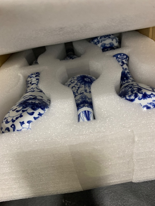 Photo 1 of Maxcheck 12 Pcs Small Blue and White Vase Mini Porcelain Chinoiserie Bud Vase Vintage Ceramic Oriental Handmade Chinese Flower Jardiniere for Home Office Shelf Table Centerpieces Decor(Classic)