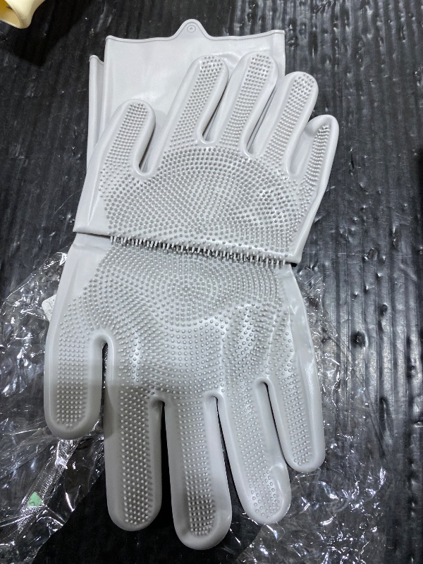 Photo 1 of latex gloves 