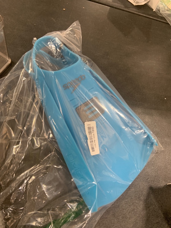 Photo 1 of Speedo Unisex-Adult Swim Training Fins Silicone