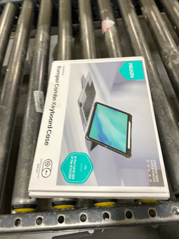 Photo 1 of Nillkin Protective iPad A16 11th 10th Gen Case with Keyboard, Portrait/Landscape Modes, Detachable Keyboard with Multi-Touch Trackpad, Camera Cover & Pencil Holder for iPad 11th 2025/10th 2022 10.9"