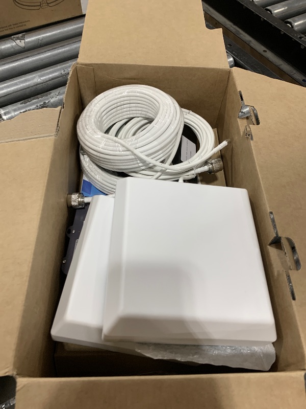 View 3 of Cell Phone Booster for Home & Multi-Room, Up to 7000 Sq.Ft, Cell Phone Signal Booster for Band 5/12/13/17,Boost 5G 4G LTE 3G Data for All U.S. Carriers, FCC Approved