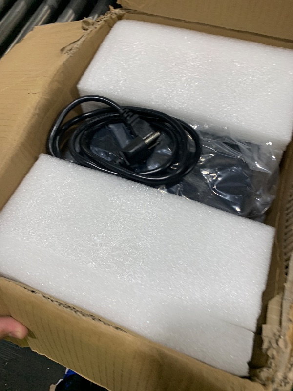 Photo 1 of ZHENGXI Isolation Transformer 120V to 120V, 2000W Audio Isolation Transformer Voltage Converter 2 Output Sockets
