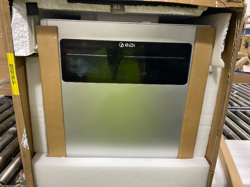 Photo 1 of QIDI Q2 Combo 3D Printer, Enclosed FDM with 65? Heated Chamber, Ultra Air Filtration, 600mm/s High Speed, AI Camera, Full Auto Leveling, 270x270x256mm Build Volume, from Beginner to Expert