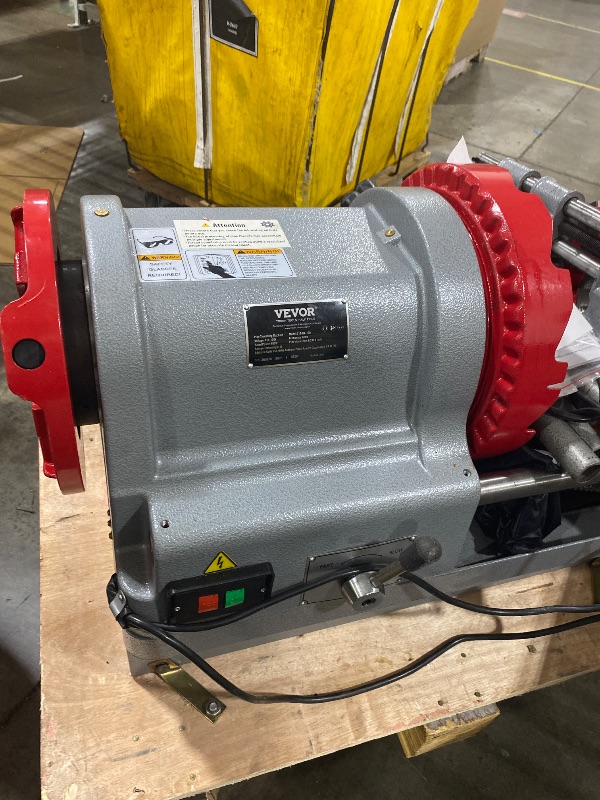 Photo 1 of VEVOR Electric Pipe Threader Machine 900w 2-speed 1/2-4 Inch Threading Cutter With Foot Pedal For Plumbing And Metalworking