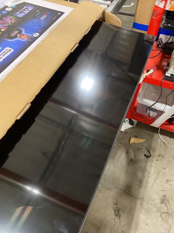 Photo 1 of NON-FUNCTIONAL, PARTS ONLY------------------------------------------Samsung 43-Inch Class Crystal UHD U8000H Series Samsung Vision AI Smart TV (2026 Model, 43U8000H) Crystal Processor 4K, Endless Free Content, Motion Xcelerator, Color Booster, Alexa Built