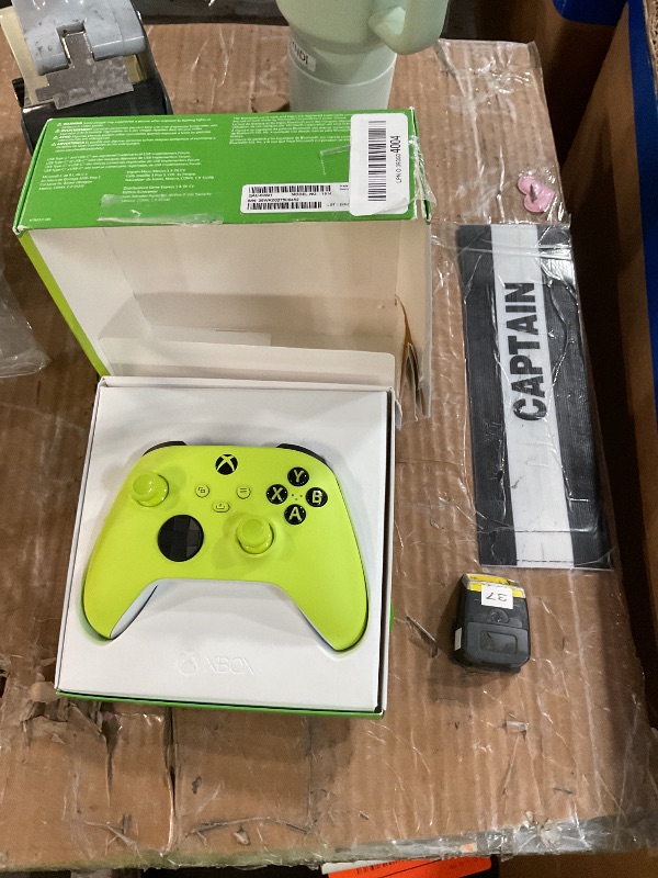 View 2 of *** Needs refurbished. joy stick stuck on drift ****
*** PARTS ONLY ***
Xbox Wireless Gaming Controller | Electric Volt | Console, PC, & Cloud Devices | Textured Grip | Wireless, Bluetooth, USB-C Connectivity
