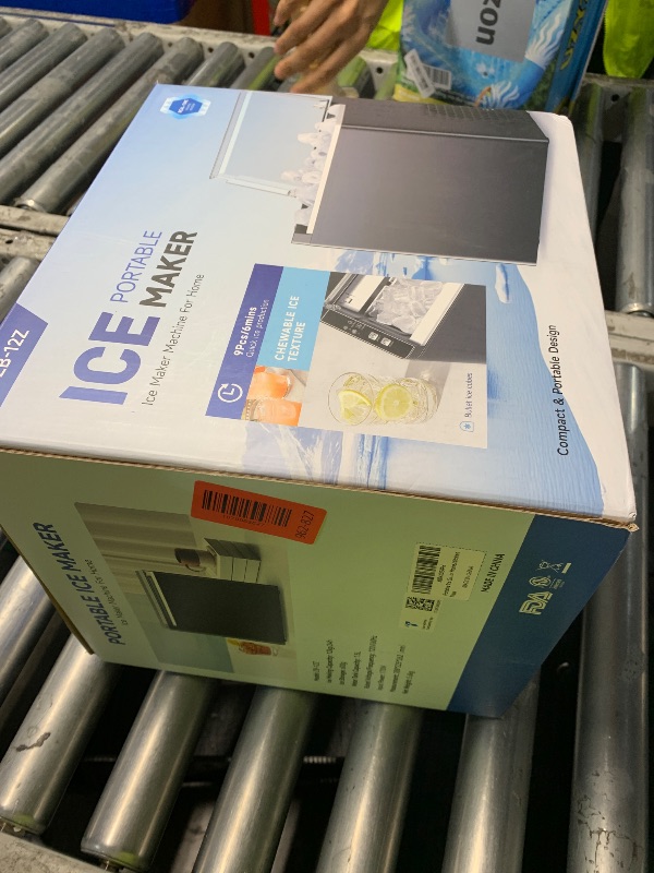 Photo 1 of ***UNABLE TO TEST ***
***FOR PARTS ONLY ***
Countertop Ice Makers Machine, Portable Ice Machine Producing 9 Ice Cubes Within 6 Mins, Bullet Ice Available in Two Sizes(S/L), Compact Mini Ice Maker Appliance for Home Kitchen Camping (Soot)