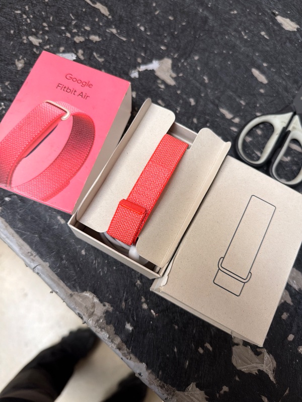 Photo 1 of Google Fitbit Air - Screenless Activity Tracker with Fitness, Heart Rate, and Sleep Tracking - Personalized AI-Powered Coaching - Up to 7 Days’ Battery Life - Works with iOS and Android - Berry