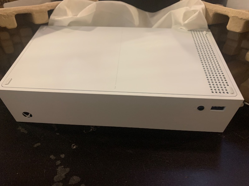 Photo 1 of Xbox Series S - All Digital Gaming Console - 512GB SSD - Includes Wireless Controller - 120FPS (Renewed Premium)