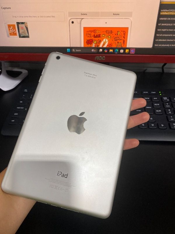 Photo 3 of Apple iPad mini 5th Generation (Wi-Fi + Cellular, 64GB) - Silver (Renewed)