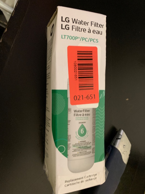 Photo 1 of LG LT700P- 6 Month / 200 Gallon Capacity Replacement Refrigerator Water Filter (NSF42 and NSF53) ADQ36006101, ADQ36006113, ADQ75795103, or AGF80300702 , White , Single