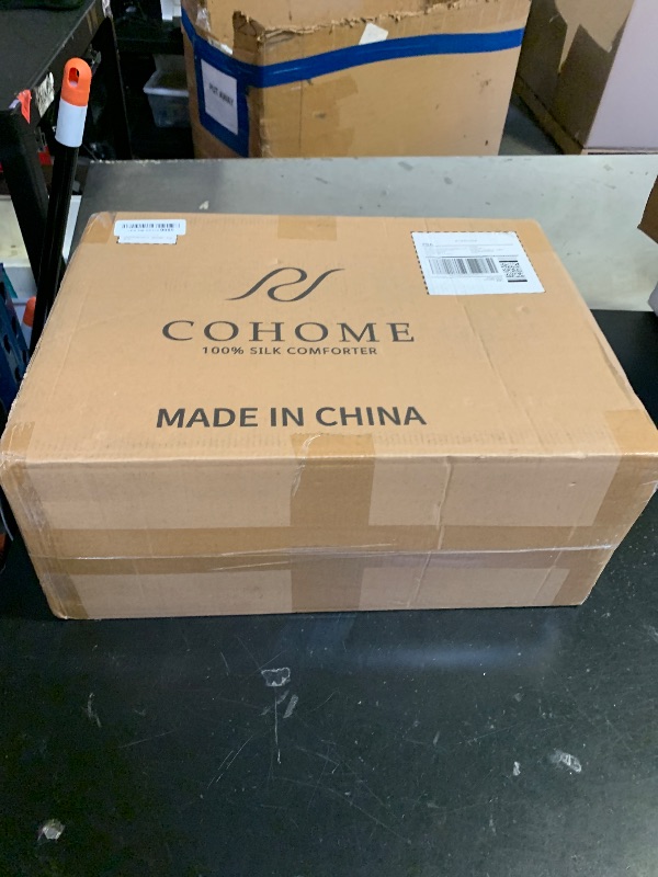 Photo 1 of COHOME King 100% Mulberry Silk Quilt Duvet Insert - 200gsm Spring & Autumn Cooling Comforter, Luxury Long-Staple Cotton Bedding, Breathable, Skin-Friendly, 8 Corner Ties,White Lightweight 90x106