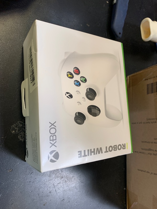 Photo 1 of BLACK NOT WHITE -----------------------------------XBOX Wireless Gaming Controller | Robot White | Console, PC, & Cloud Devices | Textured Grip | Wireless, Bluetooth, USB-C Connectivity