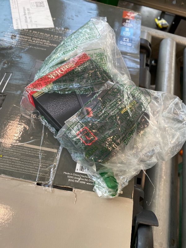 Photo 1 of [UNTESTED] SANDISK 1TB Extreme Portable SSD (Old Model) - Up to 1050MB/s, USB-C, USB 3.2 Gen 2, IP65 Water and Dust Resistance, Updated Firmware - External Solid State Drive - SDSSDE61-1T00-G25