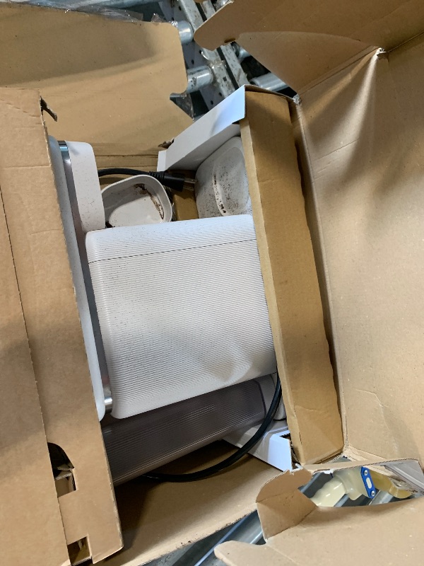 Photo 1 of ***USED***

Philips Baristina Espresso Machine, Grind, Tamp & Brew Coffee Beans in One Swipe, Compact, 16 Bar Pump Pressure, Automatic Grinder, Natural White with Ash Wood Portafilter (BAR302/20)