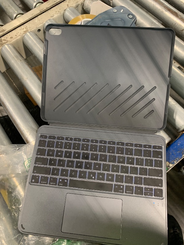 Photo 1 of !!USED!!!!Apple Magic Keyboard: Keyboard and Case for iPad Air 13-inch (M2, M3, and M4), US English — White