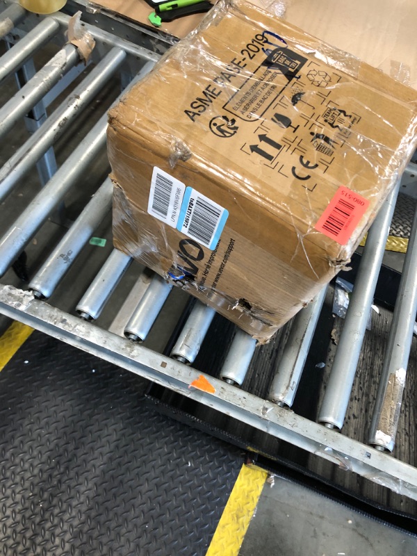 Photo 1 of !!HAS DENTS ANS SCRATCHES!!FINAL SALE!!VEVOR Air Hydraulic Bottle Jack, 32 Ton/70500 LBS, Hydraulic Floor Car Jack with Manual Hand Pump, Heavy Duty Pneumatic Bottle Jack Hoist for Auto Truck Travel Trailer Repair Lift
