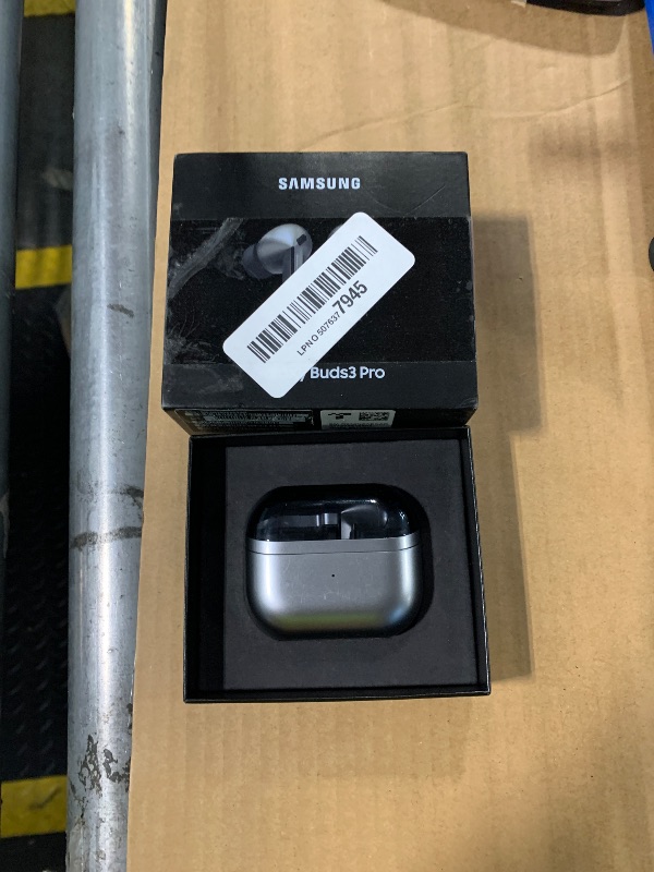 Photo 1 of ***Samsung Galaxy Buds 3 Pro AI True Wireless Bluetooth Earbuds, Noise Cancelling, Sound Optimization, Redesigned Comfort Fit, Silver [US Version, Amazon Exclusive, 2Yr Warranty]