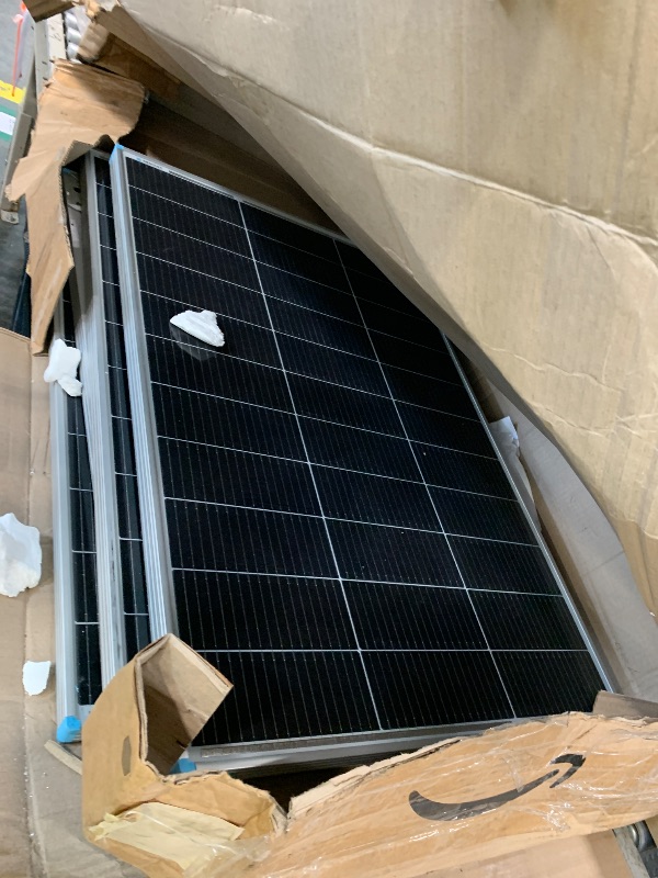Photo 1 of ?New Version? Renogy Premium 400 Watt 12 Volt Solar Kit 4 Pcs 100W Panel+40A MPPT Charge Controller+ Bluetooth Module Fuse+ Mounting Z Brackets+Adaptor Kit +Tray Cables Set for RV Cabin and More