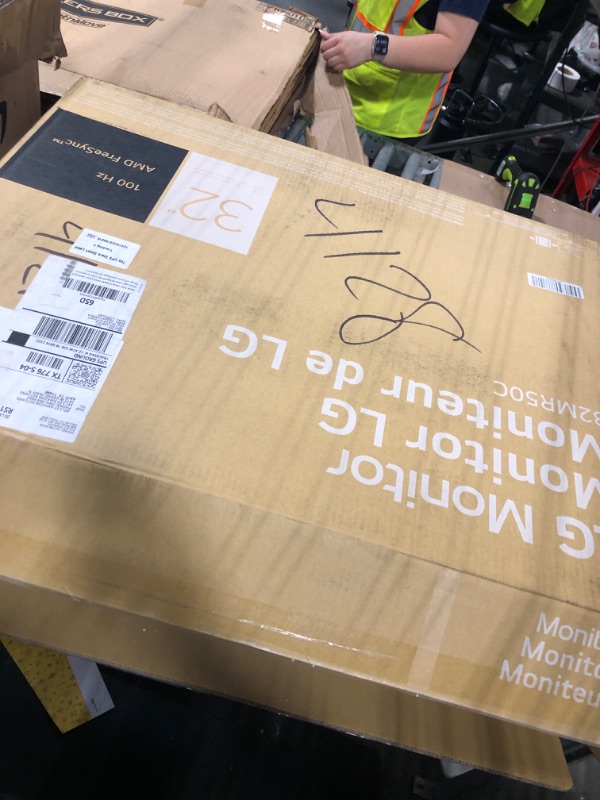 Photo 1 of !!!TOP OF IT IS DISCONNECTED!!!!FINALSALE!!LG 32MR50C-B Curved Monitor 32-Inch FHD 100Hz AMD FreeSync OnScreen Control Dynamic Action Sync Black Stabilizer Tilt Stand (HDMI) - Black