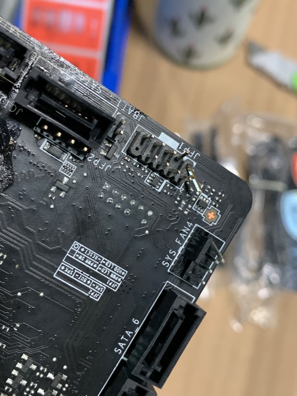 Photo 1 of ***Bent pins*** MSI B760M Project Zero Gaming Motherboard (Support 14th/13th/12th Gen Intel Processors, LGA 1700, DDR5, PCIe 5.0, M.2 Slots, 2.5Gbps LAN, USB 3.2 Gen2, HDMI/DP, Wi-Fi 6E, Bluetooth 5.3, mATX)