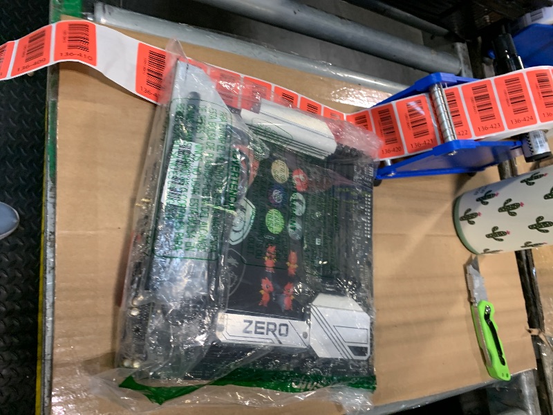 Photo 1 of ***Bent pins*** MSI B760M Project Zero Gaming Motherboard (Support 14th/13th/12th Gen Intel Processors, LGA 1700, DDR5, PCIe 5.0, M.2 Slots, 2.5Gbps LAN, USB 3.2 Gen2, HDMI/DP, Wi-Fi 6E, Bluetooth 5.3, mATX)