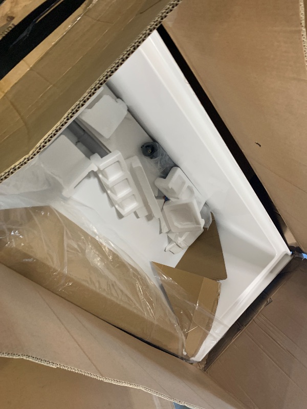 Photo 1 of ***PICK UP WITH TRUCK*** ***VERY LARGE ITEM*** 60 Inch Acrylic Rectangular Alcove Soaking Bathtub, Rectangle 60-Inch X 32-Inch Alcove Bath PHO_154OZAPU_FYH1127