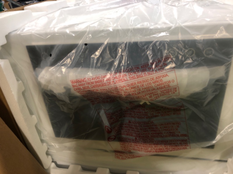 Photo 1 of [USED] [NONFUNCTIONAL] BLACK+DECKER BCD6W 6 Place Setting ENERGY STAR Portable Compact Countertop Dishwasher